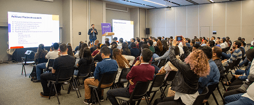 Conferencia con público