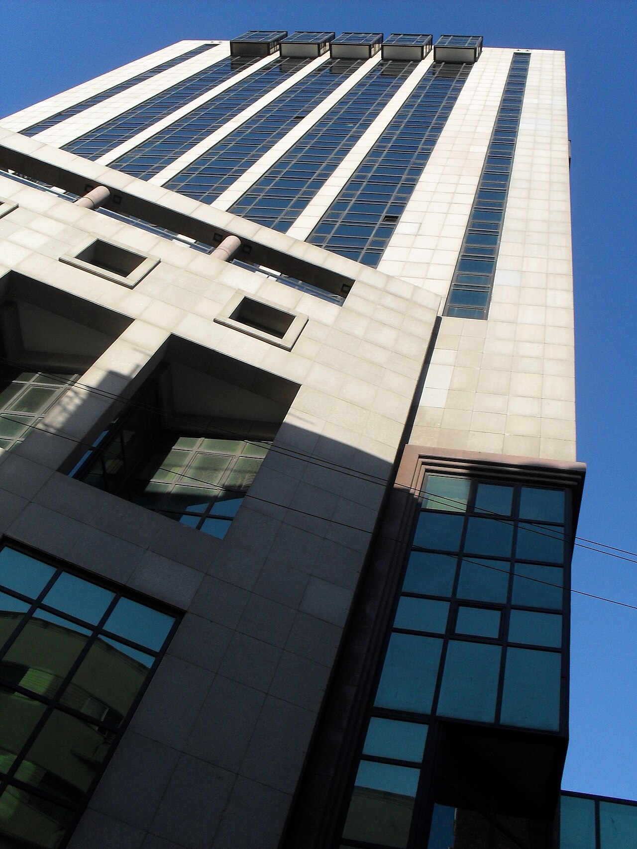 Exterior del Radisson Montevideo Victoria Plaza.